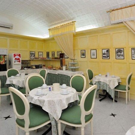 Hotel Virgilio Milaan Buitenkant foto