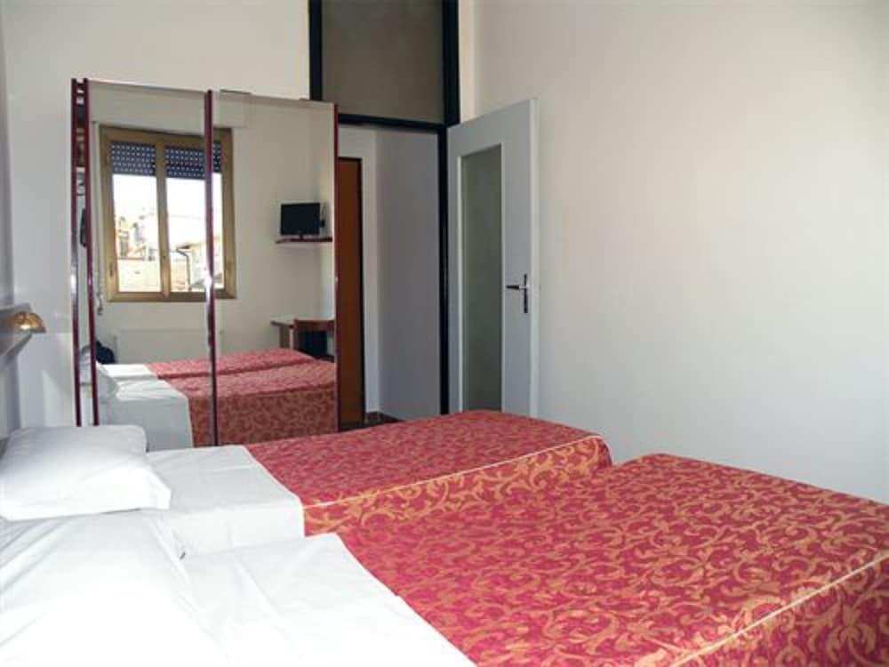 Hotel Virgilio Milaan Buitenkant foto