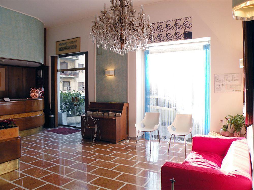 Hotel Virgilio Milaan Buitenkant foto