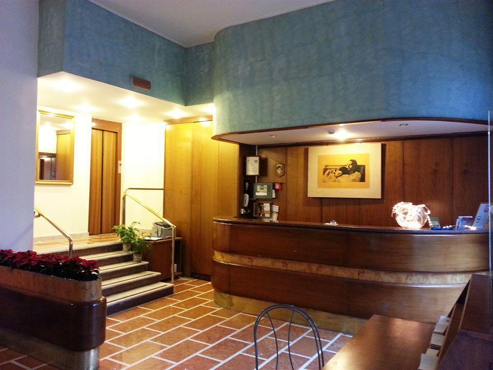 Hotel Virgilio Milaan Buitenkant foto